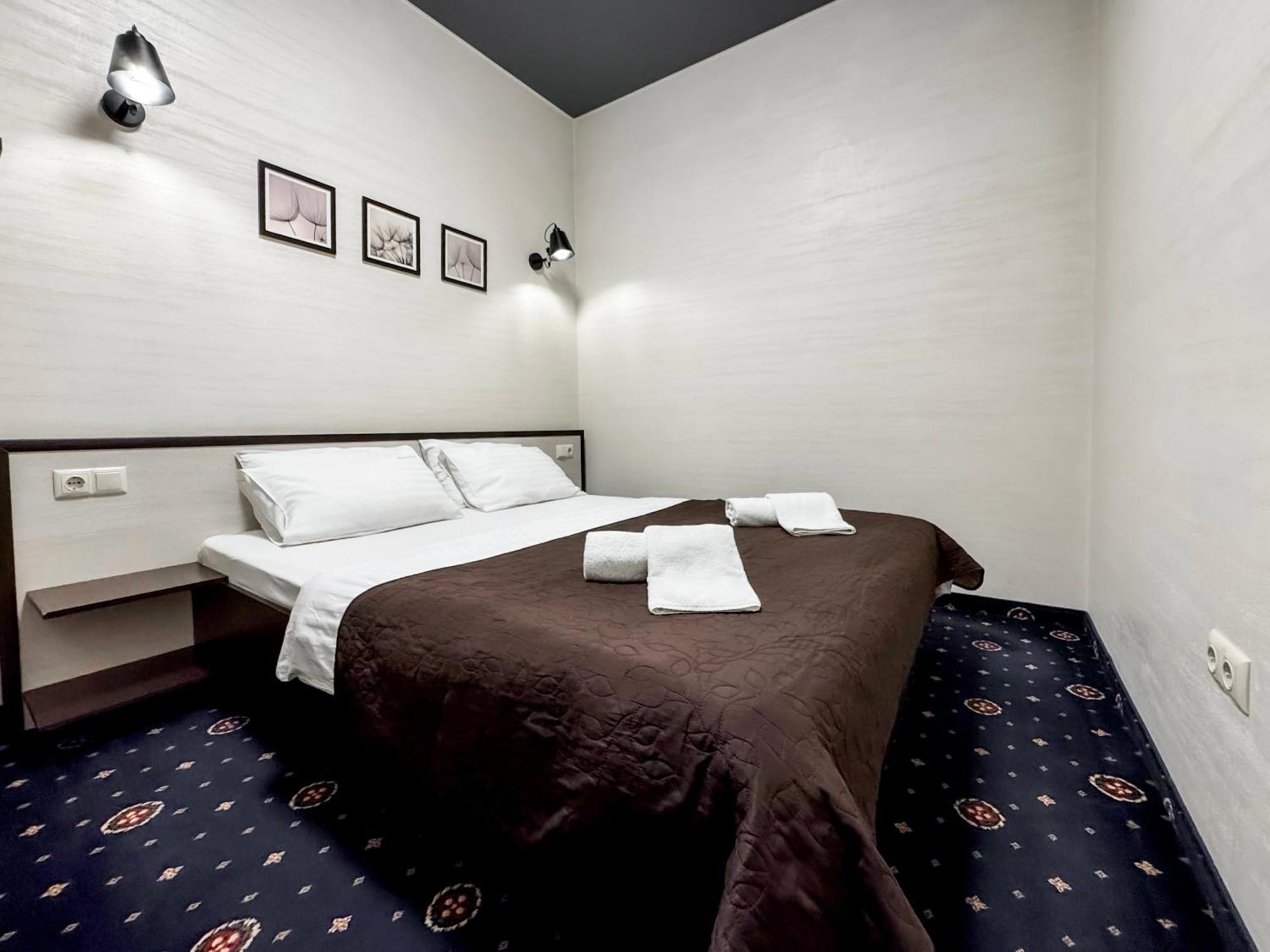 Apartments On Zaliznychna 49 อิวาโน-ฟรานกิฟสเก ภายนอก รูปภาพ