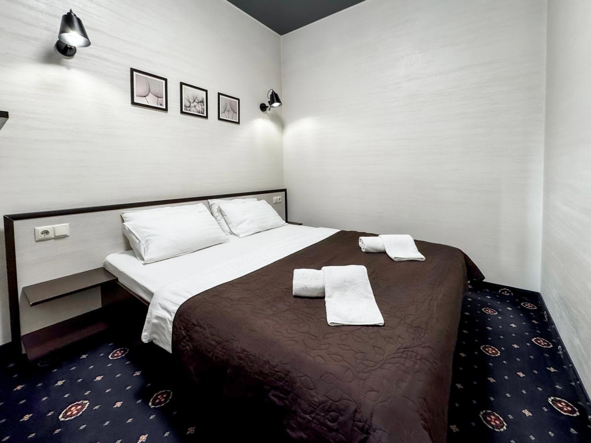 Apartments On Zaliznychna 49 อิวาโน-ฟรานกิฟสเก ภายนอก รูปภาพ