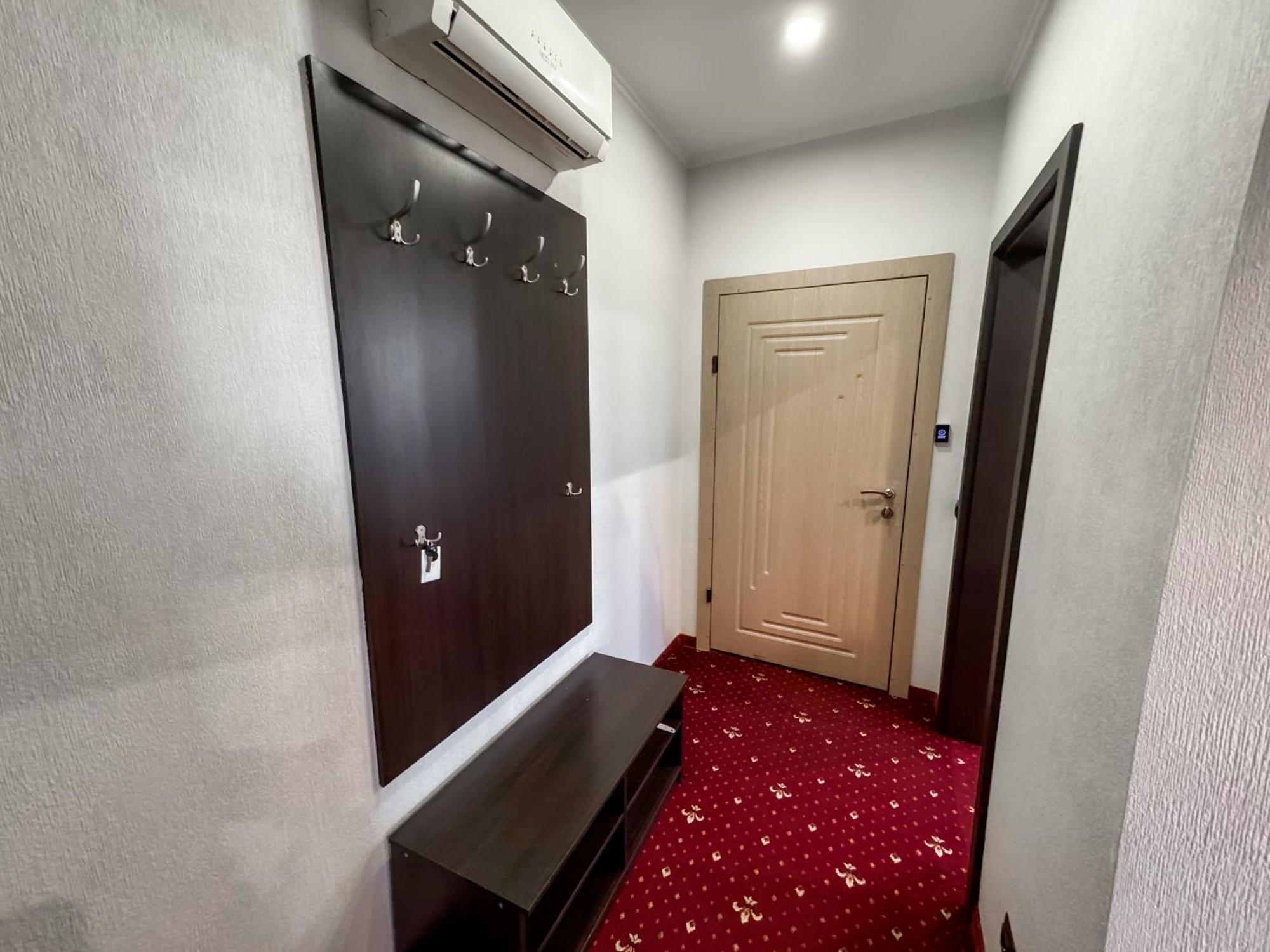 Apartments On Zaliznychna 49 อิวาโน-ฟรานกิฟสเก ภายนอก รูปภาพ